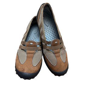 CLARKS Women Shoes 9.5M Flats Brown Suede Leather Comfort Slip On Shoes